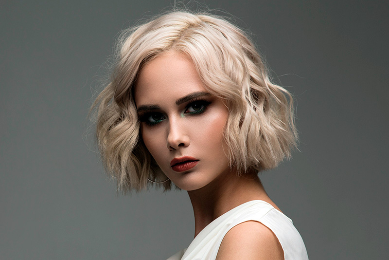 Mantén tu pelo limpio con las lacas de pelo - Beautystock - Blog